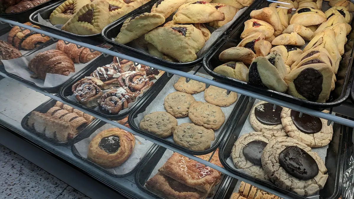 Victorias Bakery – bakery in Ribbans Park, Ipswich